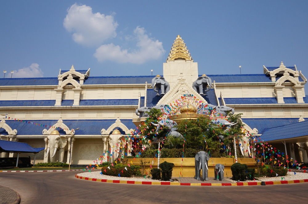 Savan Resorts Savannakhet Exterior foto